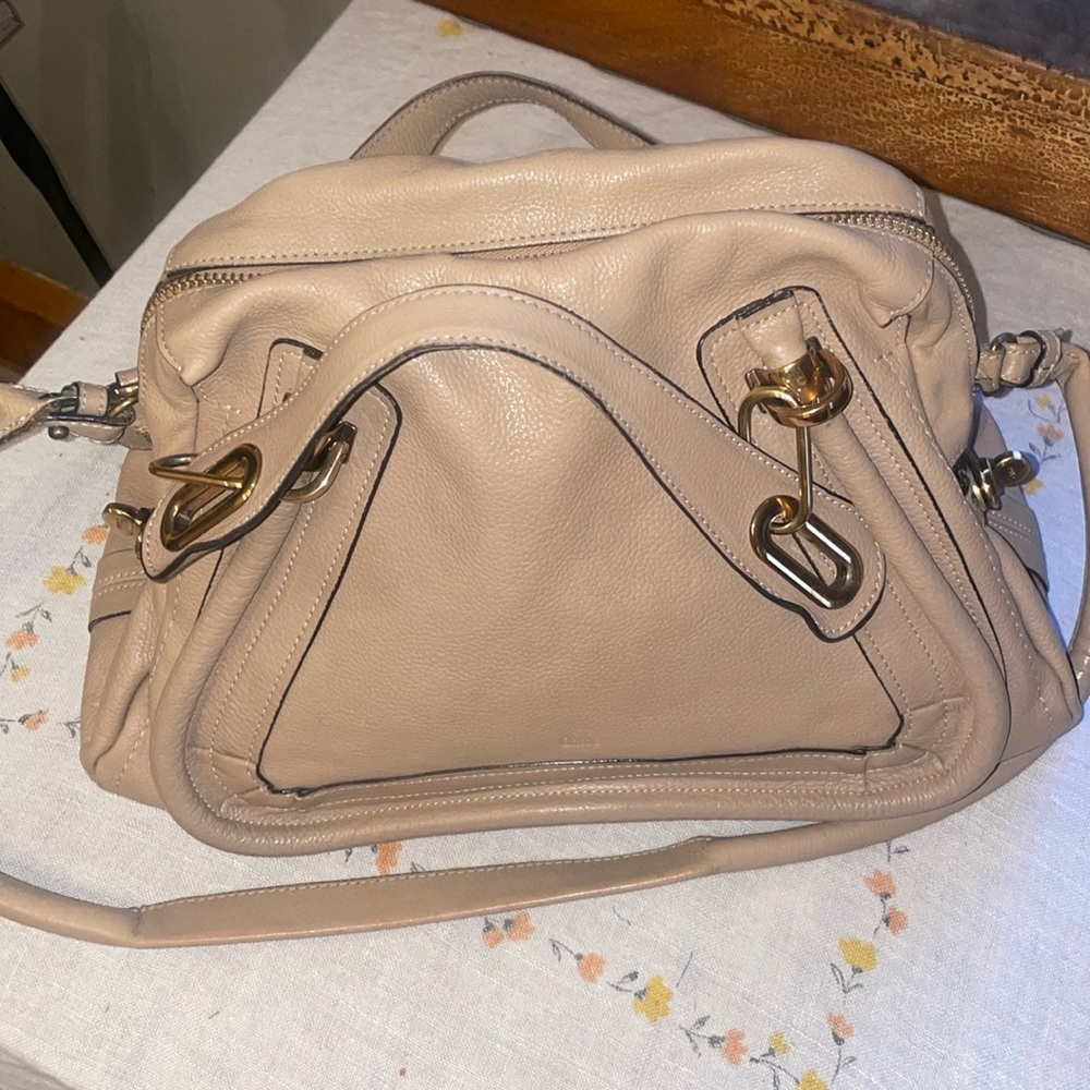 Chloe medium pastry two-way bag; biscotti beige; calfskin leather with strap